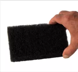 Tampon noir pour nettoyage difficile (M)